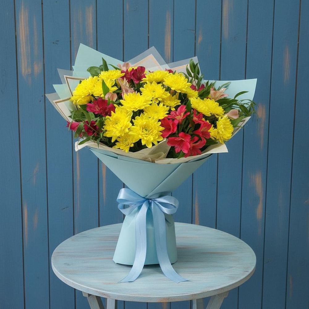 Букет цветов из: Альстромерии и Хризантемы в Лорисе