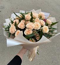 Букет Кремовые розы Латте в Лорисе