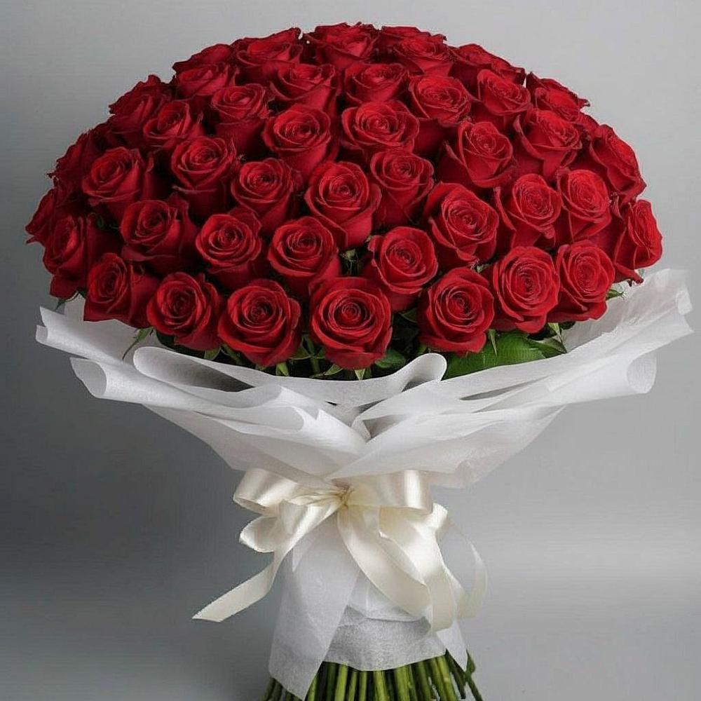 Букет 101 Красная роза Блэк Мэджик в Лорисе