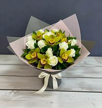 Букет цветов из:  Орхидеи и Розы в Лорисе