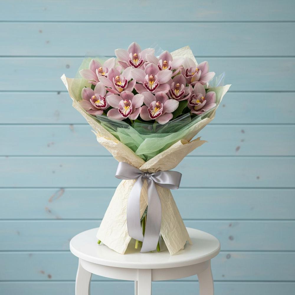 Букет цветов из: Орхидеи и Розы в Лорисе