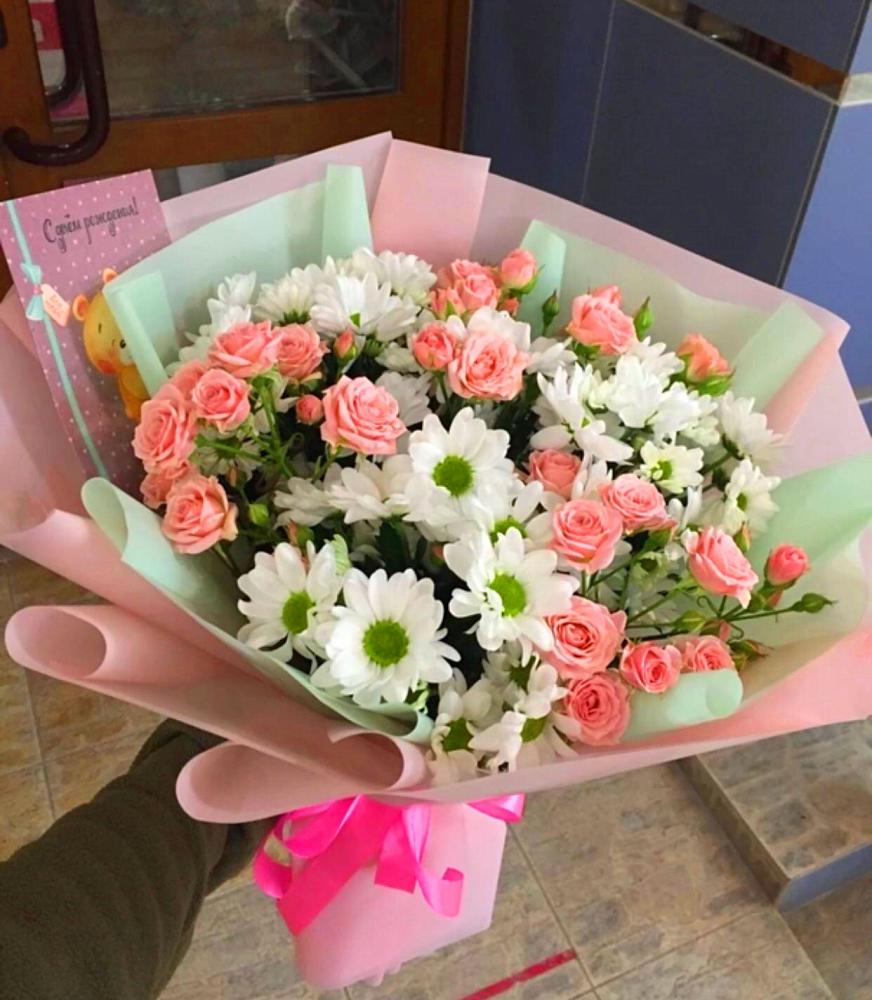 Букет цветов из: Розы и Хризантемы в Лорисе