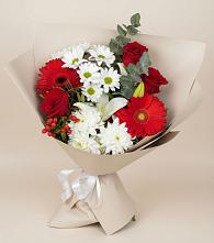 Букет цветов из:  Розы, Хризантемы, Герберы и Лилии в Лорисе