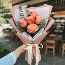 Букет цветов из:  Розы в Лорисе