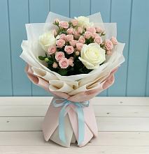 Букет цветов из:  Розы в Лорисе