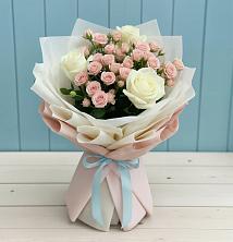 Букет цветов из:  Розы в Лорисе