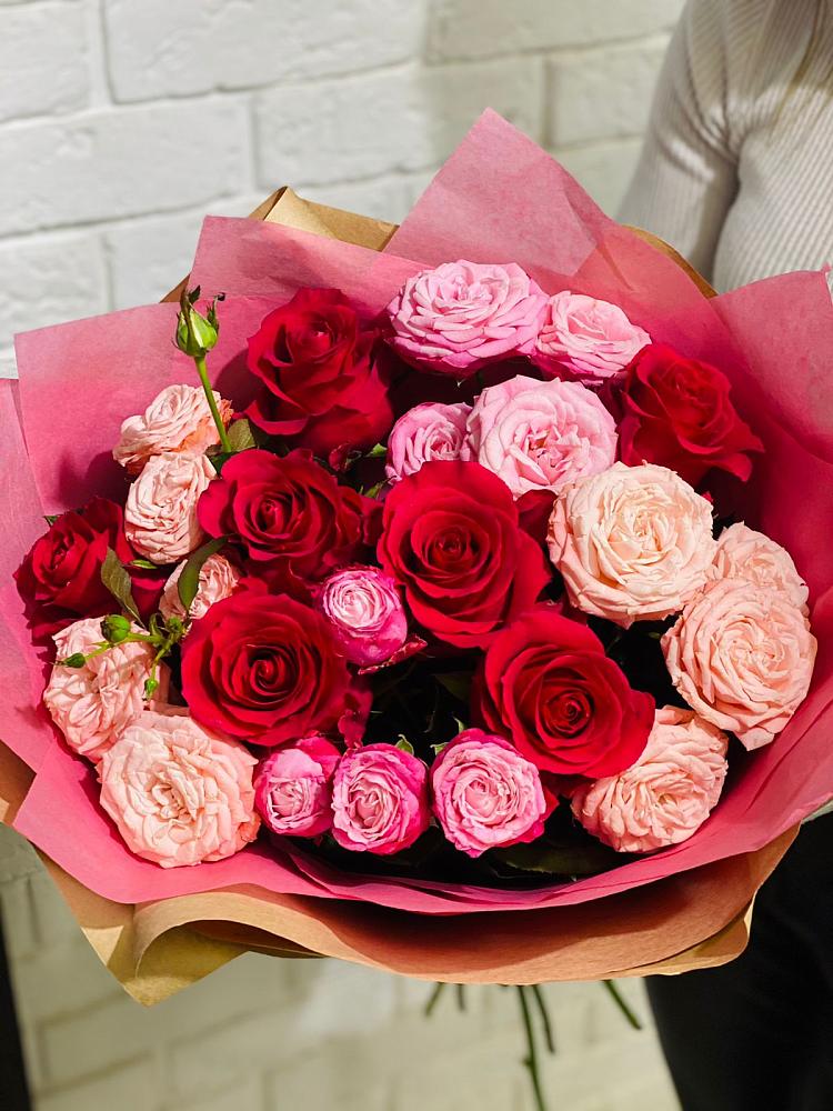 Букет цветов из: Розы в Лорисе