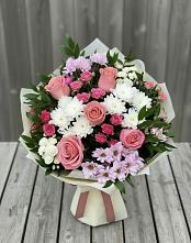 Букет цветов из:  Альстромерии, Гвоздики, Розы и Хризантемы в Лорисе