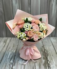 Букет цветов из:  Гвоздики, Розы и Хризантемы в Лорисе