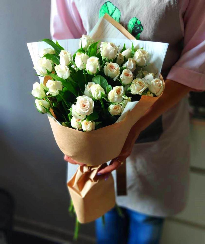 Букет цветов из: Розы в Лорисе