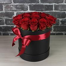 Цветочная композиция из Розы в шляпной коробке в Лорисе