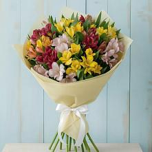 Букет цветов из:  Альстромерии в Лорисе
