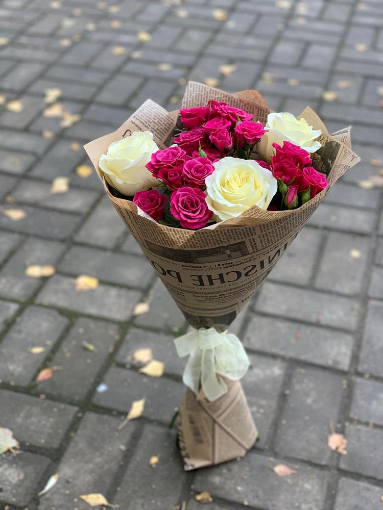 Букет цветов из: Розы в Лорисе