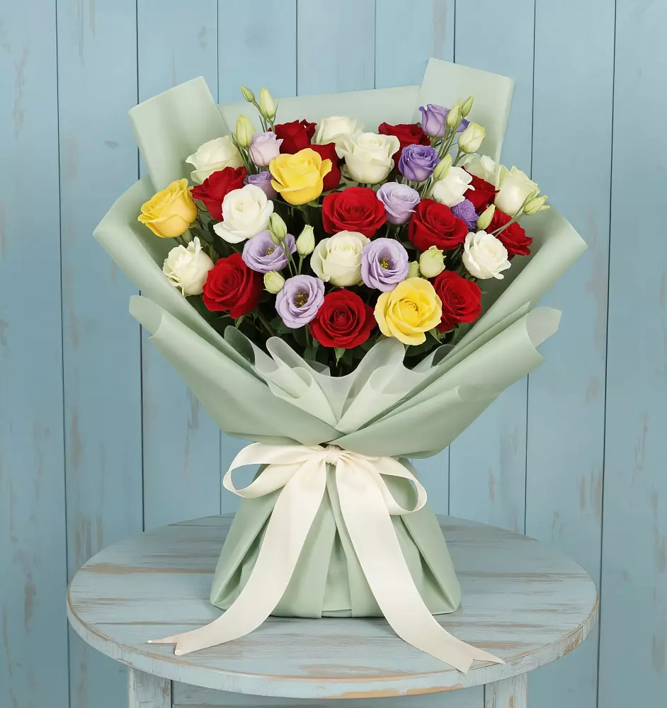 Букет цветов из: Розы в Лорисе