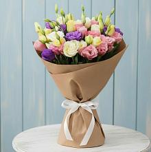Букет цветов из:  Лизиантусы в Лорисе
