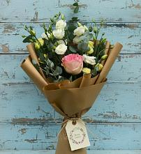 Букет цветов из:  Розы и Лизиантусы #REPLACE_PRED# Лорисе